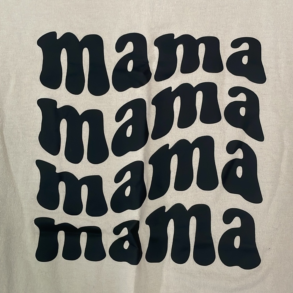 MAMA tee - Picture 3 of 3